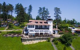 Комплекс Бръшлян